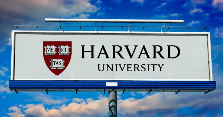 Jewish Harvard Students Sue Over Antisemitic Incidents