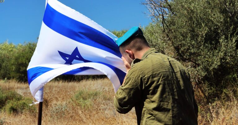 IDF Reports 891 Soldier Deaths After Year of Fighting