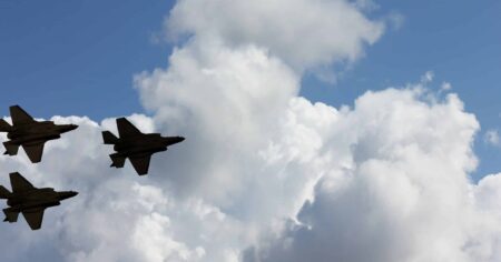 Israeli, US Air Forces Run Joint Drill with Heavy Bomber